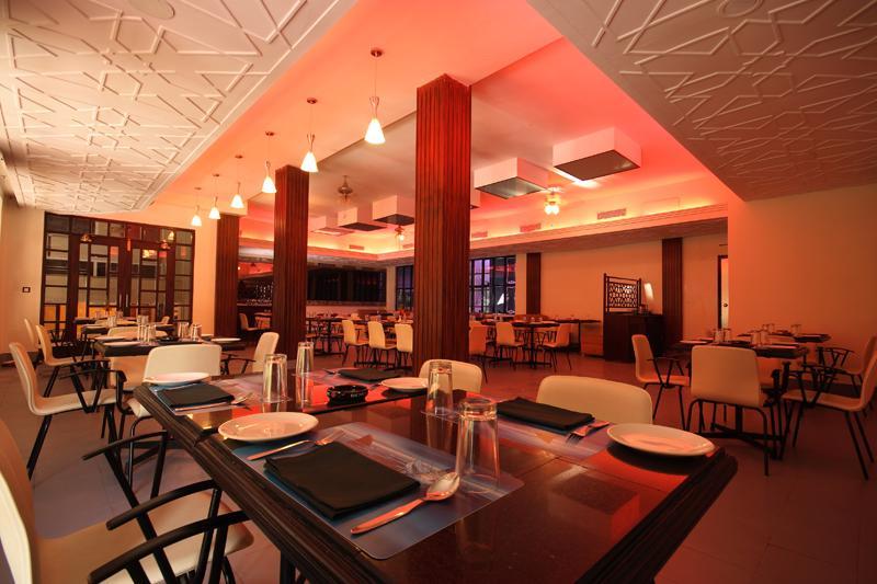 Hotel The Club à Bangalore Extérieur photo